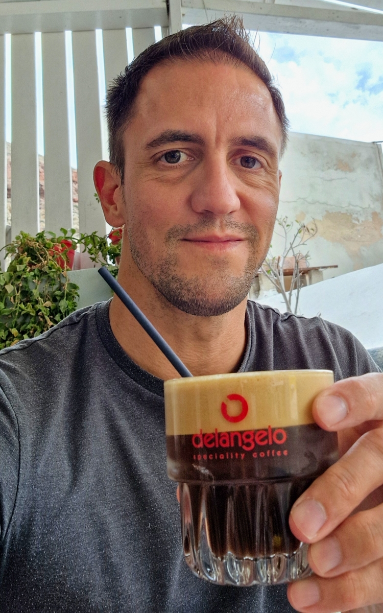 Selfie with an espresso freddo