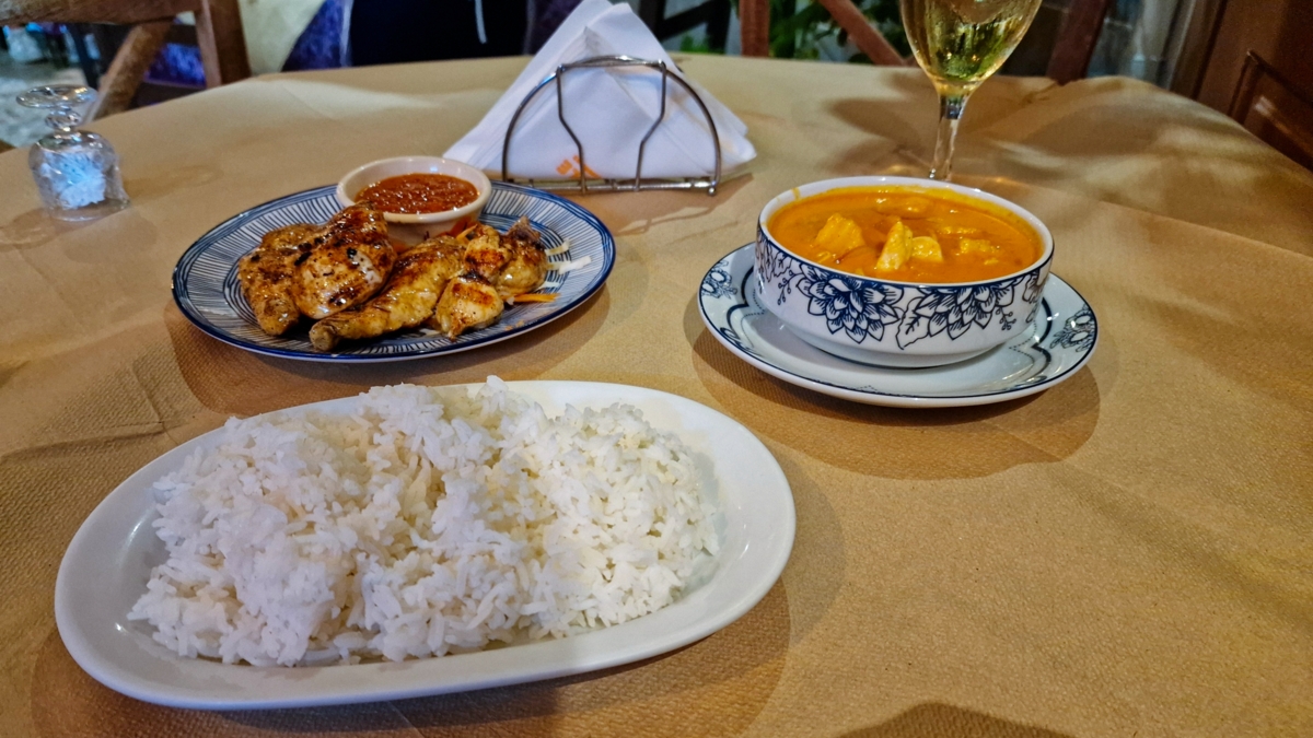 Asian food at Thai Smile, Chora, Ios